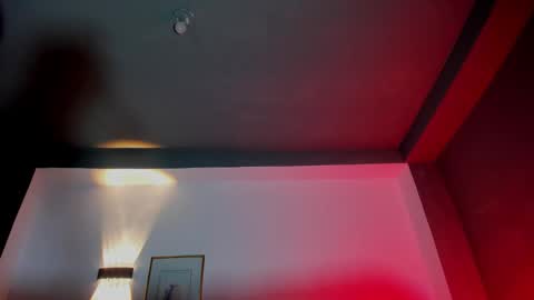 TRAV - INDEPENDENT MODEL online show from 12-13-25, 11:10