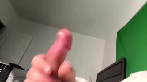 Snapshot of travt91 chatting on 10-18-25, 07:42 travt91 online show from 10-18-25, 07:42