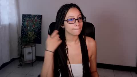 Snapshot of treasuresz chatting on 07-09-26, 06:56 Emily online show from 07-09-26, 06:56