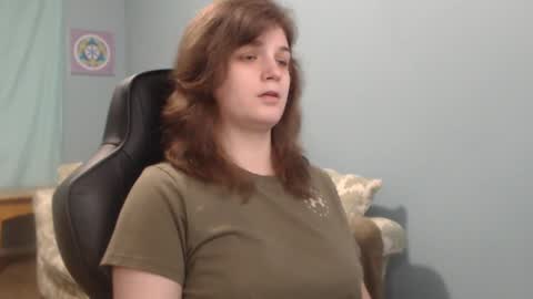 TreeJeanne online show from 12-16-24, 04:16