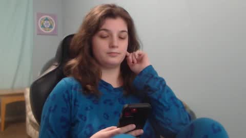 TreeJeanne online show from 03-11-25, 02:43