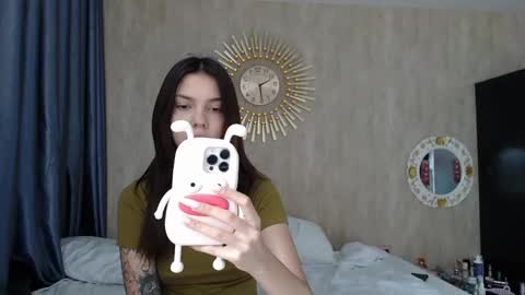 Sarah And Jon online show from 12-13-24, 02:43