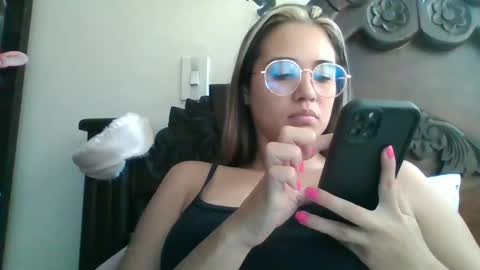 triana_bell online show from 01-13-25, 07:31
