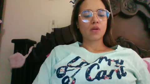 triana_bell online show from 01-20-25, 05:37