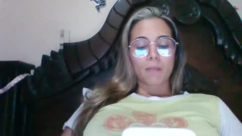 triana_bell online show from 02-18-25, 01:43