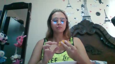 triana_bell online show from 02-28-25, 09:01
