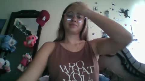 triana_bell online show from 11-16-25, 03:06