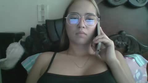 triana_bell online show from 11-19-25, 05:02