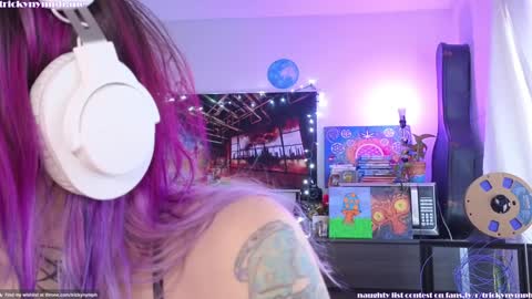 Cassie online show from 12-21-24, 04:57