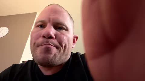 Snapshot of trickydick6 chatting on 11-25-25, 06:02 trickydick6 online show from 11-25-25, 06:02