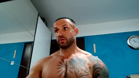 Snapshot of tridentmuscles chatting on 10-16-25, 08:21 tridentmuscles online show from 10-16-25, 08:21