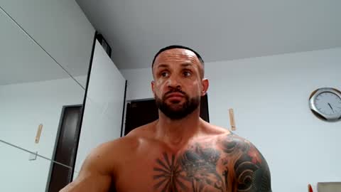 Snapshot of tridentmuscles chatting on 10-26-25, 03:29 tridentmuscles online show from 10-26-25, 03:29