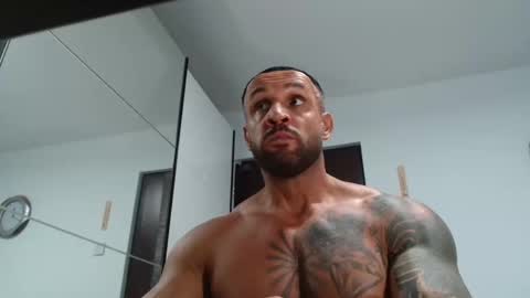 Snapshot of tridentmuscles chatting on 11-30-25, 09:41 tridentmuscles online show from 11-30-25, 09:41