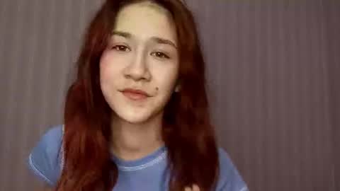 Snapshot of trinhposter chatting on 12-15-25, 09:35 Cate online show from 12-15-25, 09:35