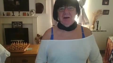 Snapshot of trinity1011 chatting on 01-03-25, 08:43 trinity1011 online show from 01-03-25, 08:43