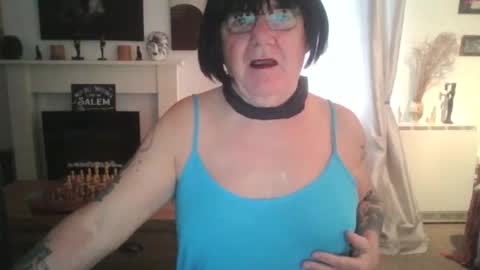 Snapshot of trinity1011 chatting on 03-09-25, 07:23 trinity1011 online show from 03-09-25, 07:23