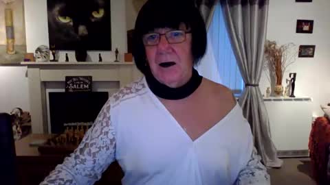 Snapshot of trinity1011 chatting on 11-08-25, 06:57 trinity1011 online show from 11-08-25, 06:57