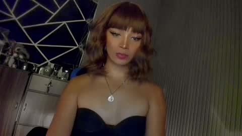 Ms Ella online show from 12-20-24, 02:49