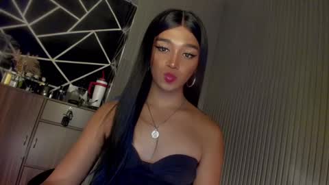 Ms Ella online show from 01-12-25, 01:48