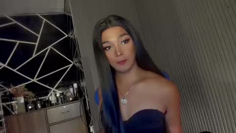 Ms Ella online show from 03-05-25, 02:56