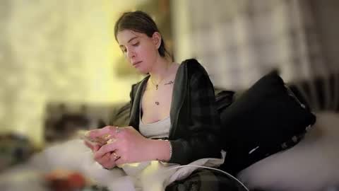 Snapshot of trinityxsecret chatting on 03-09-25, 07:01 MadisonMontgomery online show from 03-09-25, 07:01