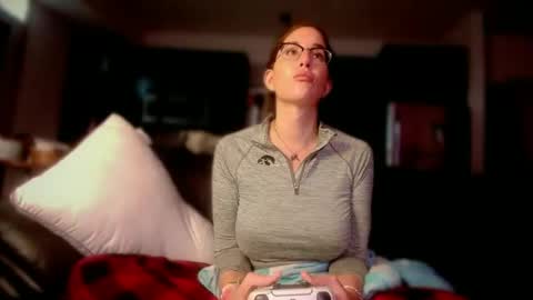 Snapshot of trinityxsecret chatting on 10-07-25, 11:24 MadisonMontgomery online show from 10-07-25, 11:24