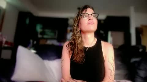 Snapshot of trinityxsecret chatting on 11-03-25, 02:18 MadisonMontgomery online show from 11-03-25, 02:18