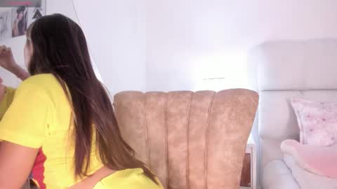 Trissha online show from 11-19-25, 02:39