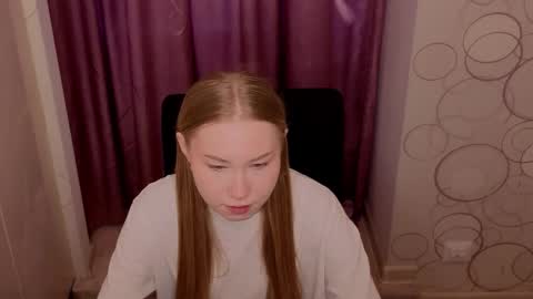 Snapshot of tristaaluarez chatting on 02-11-26, 04:17 Lana online show from 02-11-26, 04:17