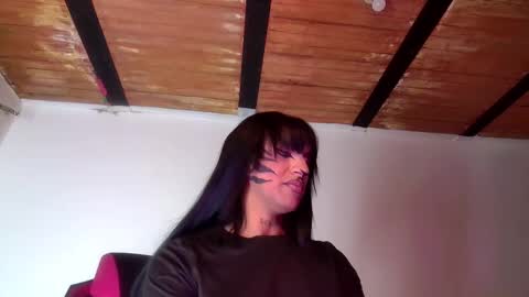 Snapshot of trix_ebony chatting on 10-16-25, 10:44 trix_ebony online show from 10-16-25, 10:44