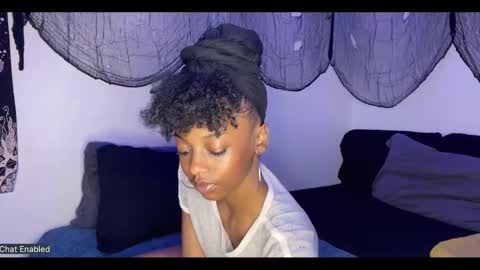 trixie_luv online show from 09-18-25, 12:40