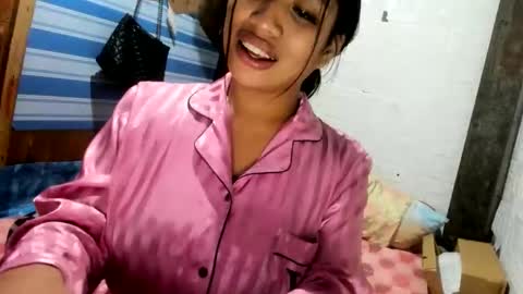 Snapshot of trixiebayeserra chatting on 10-17-25, 04:20 trixiebayeserra online show from 10-17-25, 04:20