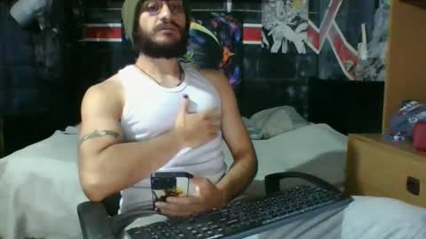 Snapshot of trizquelmen chatting on 02-25-25, 02:44 Andrew online show from 02-25-25, 02:44