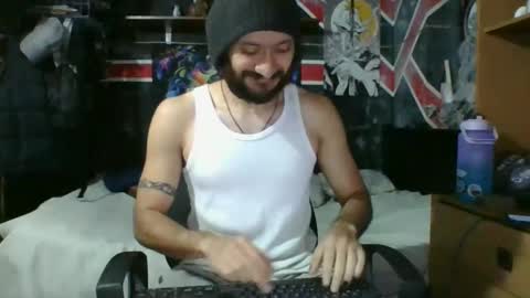 Snapshot of trizquelmen chatting on 02-28-25, 12:31 Andrew online show from 02-28-25, 12:31