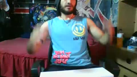 Snapshot of trizquelmen chatting on 10-03-25, 05:32 Andrew online show from 10-03-25, 05:32