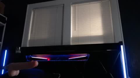 Snapshot of trmdstrong chatting on 10-20-25, 04:35 Trmdstrong online show from 10-20-25, 04:35