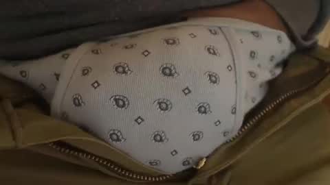 Snapshot of trobelle chatting on 09-11-25, 10:15 trobelle online show from 09-11-25, 10:15