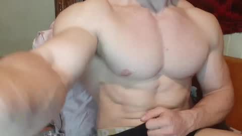 Troncq online show from 02-23-25, 01:42