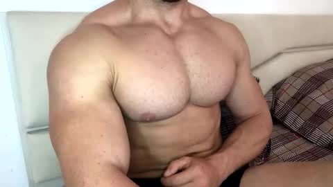 Troncq online show from 09-18-25, 07:10