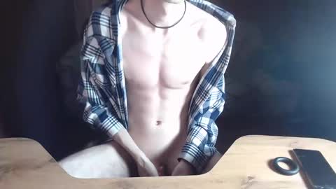 Snapshot of trone41 chatting on 01-21-25, 04:48 I POST MY FUCKING VIDEOS AND PICS online show from 01-21-25, 04:48