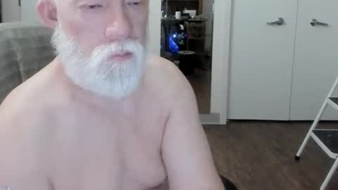 Snapshot of troy49 chatting on 01-06-26, 01:15 troy49 online show from 01-06-26, 01:15