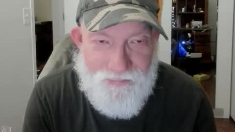 Snapshot of troy49 chatting on 01-13-26, 07:35 troy49 online show from 01-13-26, 07:35