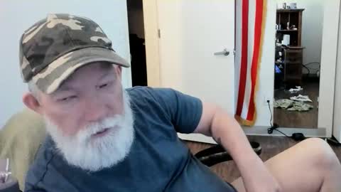 Snapshot of troy49 chatting on 02-08-26, 01:14 troy49 online show from 02-08-26, 01:14