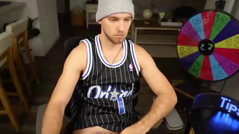 Snapshot of troy_greenxo chatting on 02-07-26, 05:33 Troy Green online show from 02-07-26, 05:33