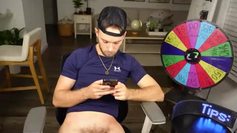 Snapshot of troy_greenxo chatting on 02-14-26, 04:20 Troy Green online show from 02-14-26, 04:20