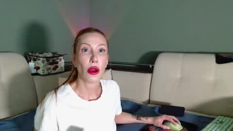 Pvt is open Sonya online show from 12-20-25, 05:31