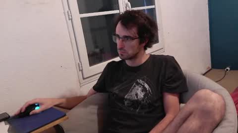 Snapshot of trucdeoufouf chatting on 01-18-25, 02:33 trucdeoufouf online show from 01-18-25, 02:33