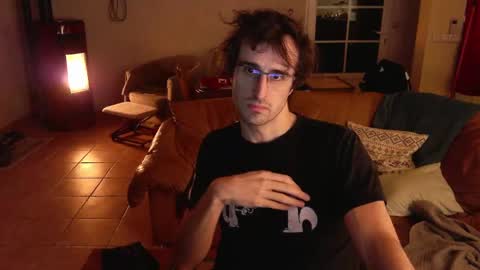 Snapshot of trucdeoufouf chatting on 02-05-25, 09:40 trucdeoufouf online show from 02-05-25, 09:40