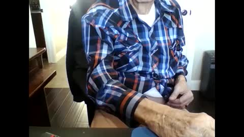 chuck trucker- skp online show from 12-27-24, 08:39