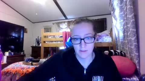 TruckersWifeToBe online show from 12-18-24, 05:52